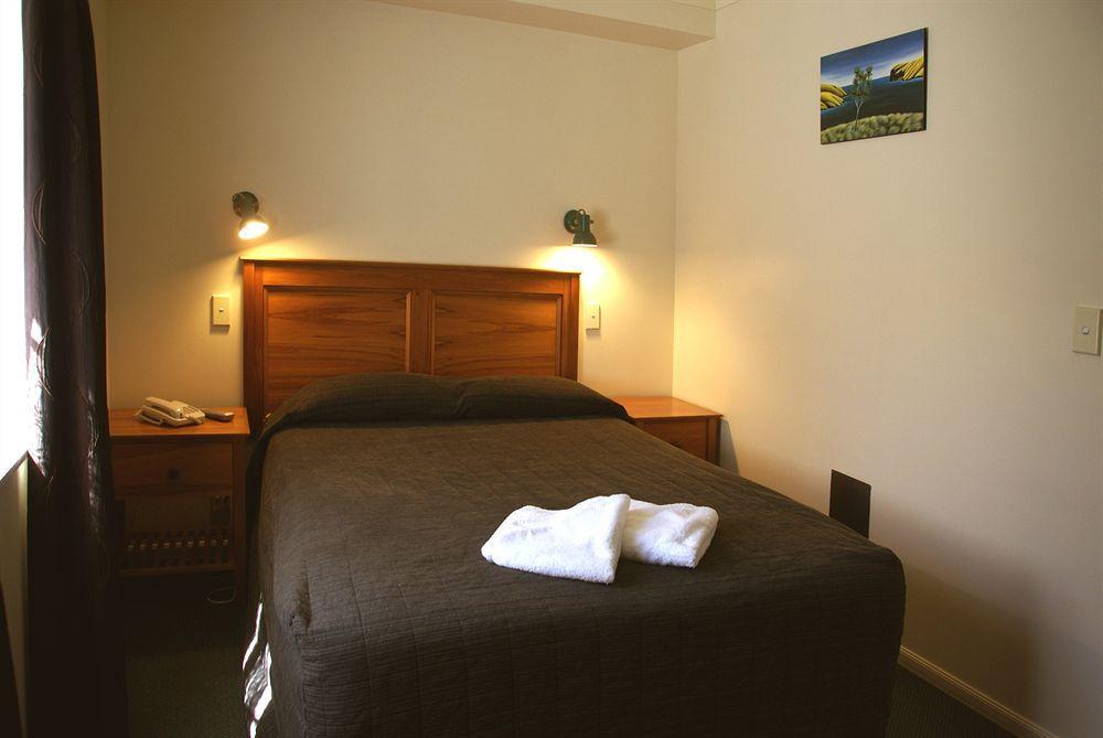 Colonial Lodge Motel Lago Lago Taupo Exterior foto