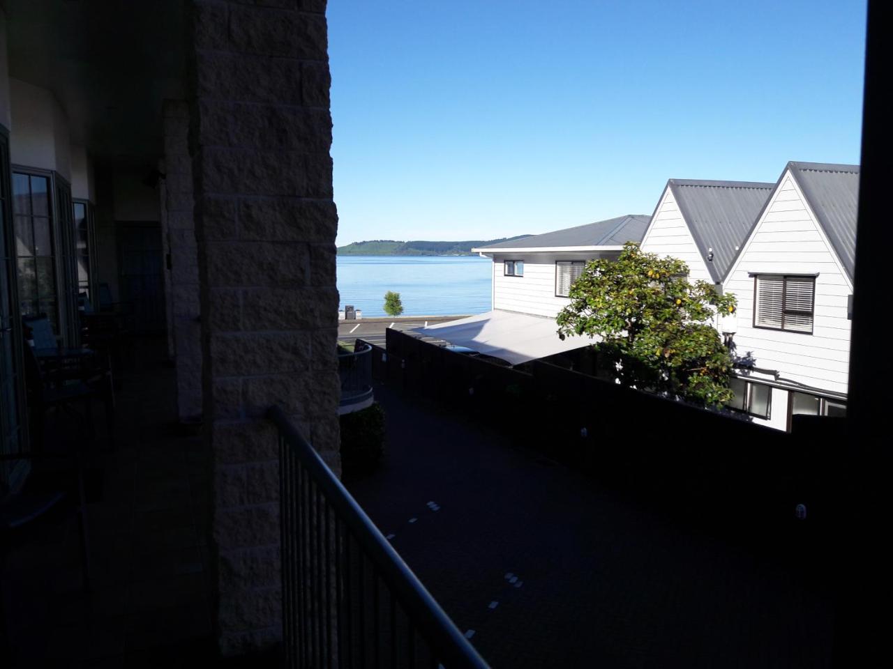 Colonial Lodge Motel Lago Lago Taupo Exterior foto